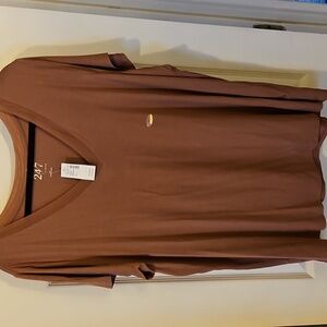 Maurice's 24/7 V-Neck Short Sleeve Tee NWT!